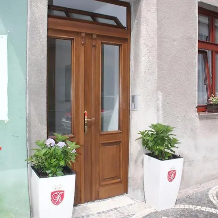 Rezidence U C. 2 アパート