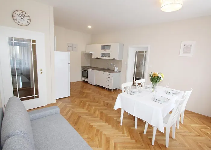 Rezidence U C. 2 Apartamento *